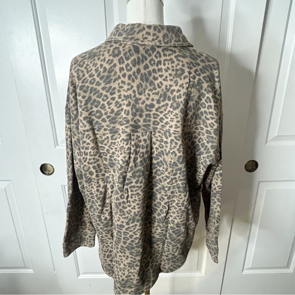 Z Supply (size L) ALL DAY KNIT LEOPARD JACKET
NWT - Picture 7 of 7